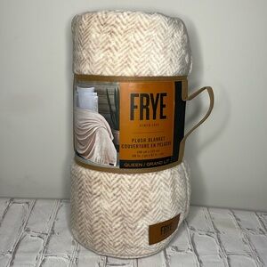 Frye Queen Sized Soft Fleece Blanket